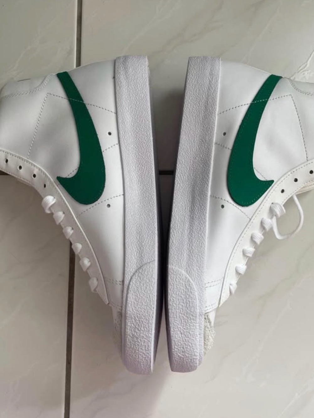 Nike White High-Top Sneakers with Green Swoosh - Picture 2 of 3